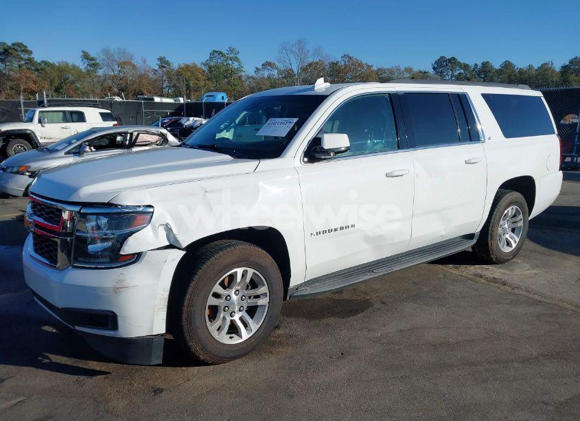 Photo 2 of 2017 Chevrolet Suburban LT (VIN 1GNSCHKC3HR265323)