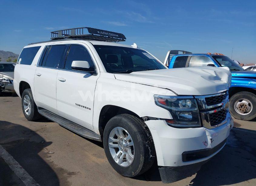 2019 Chevrolet Suburban LT (VIN 1GNSCHKC3KR143942) main photo
