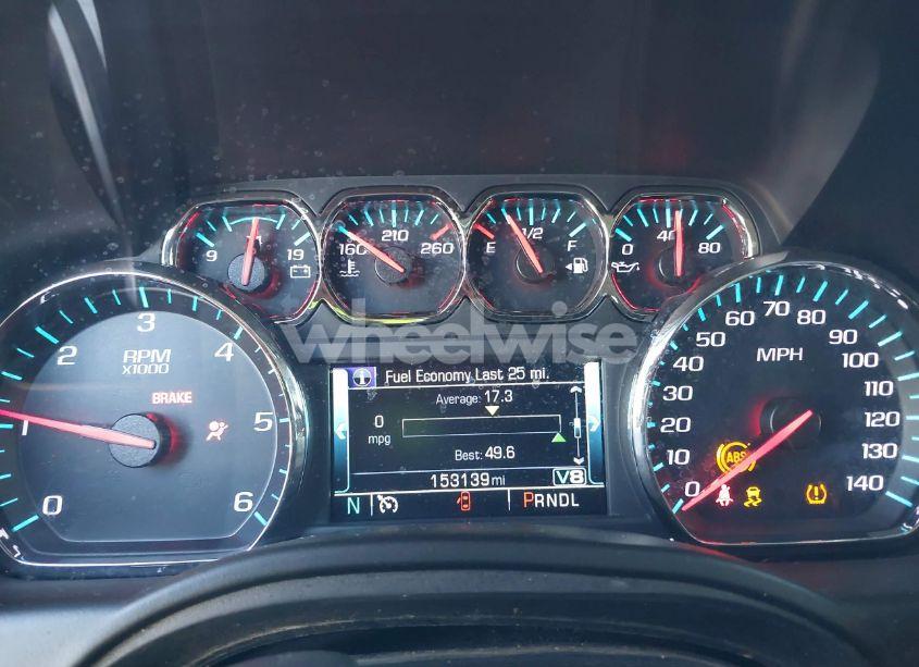 Photo 7 of 2019 Chevrolet Suburban LT (VIN 1GNSCHKC3KR143942)