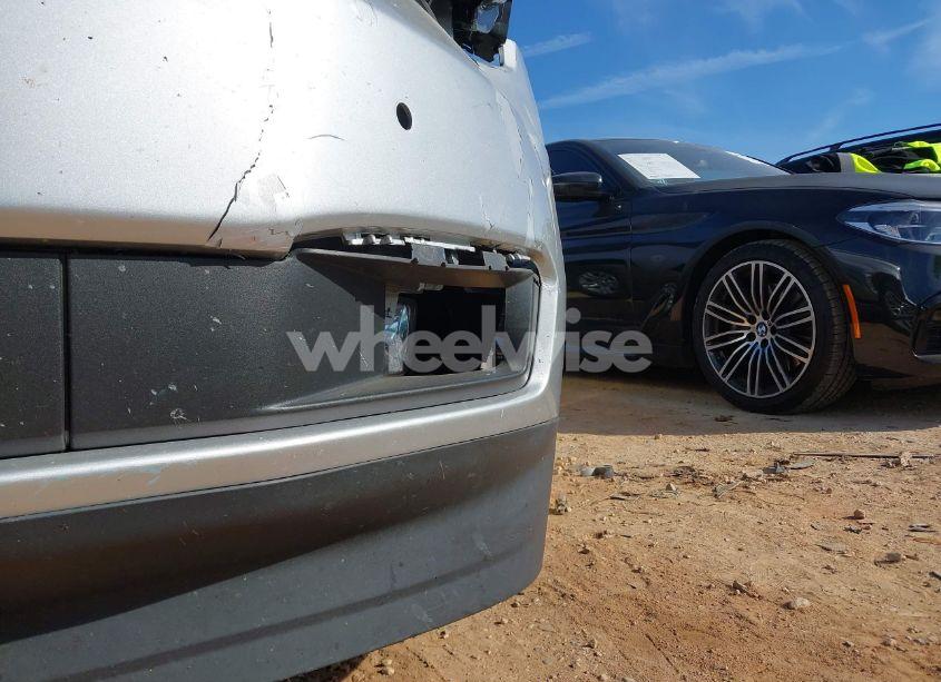 Photo 21 of 2019 Chevrolet Suburban LT (VIN 1GNSCHKC3KR290844)