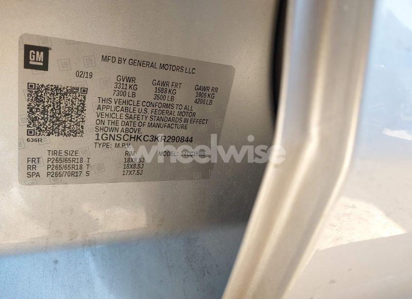 Photo 9 of 2019 Chevrolet Suburban LT (VIN 1GNSCHKC3KR290844)