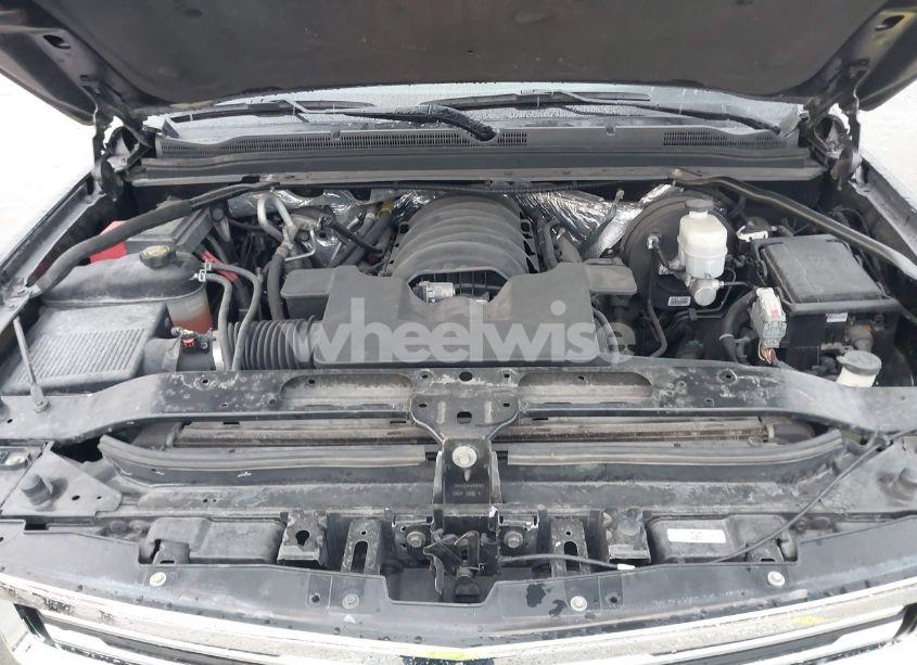 Photo 10 of 2016 Chevrolet Suburban LT (VIN 1GNSCHKC4GR204254)