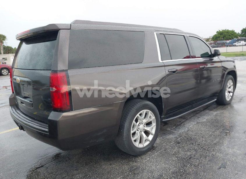 Photo 4 of 2016 Chevrolet Suburban LT (VIN 1GNSCHKC4GR204254)