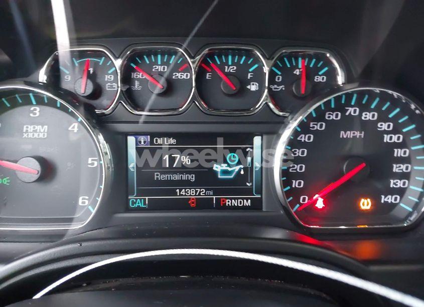 Photo 7 of 2016 Chevrolet Suburban LT (VIN 1GNSCHKC4GR204254)