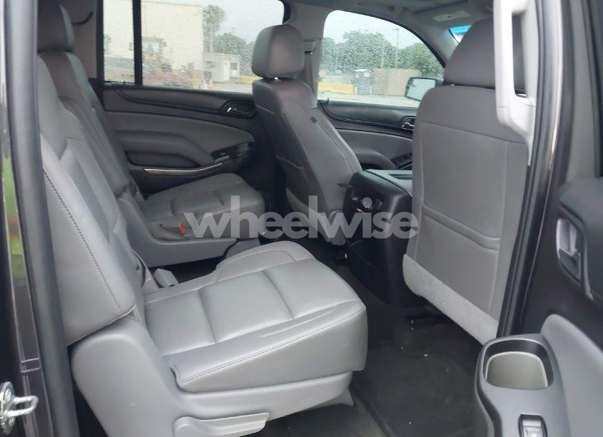 Photo 8 of 2016 Chevrolet Suburban LT (VIN 1GNSCHKC4GR204254)