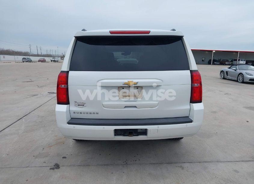 Photo 16 of 2016 Chevrolet Suburban LT (VIN 1GNSCHKC4GR265281)