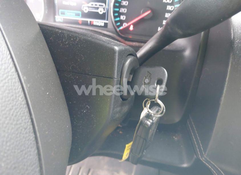 Photo 11 of 2016 Chevrolet Suburban LT (VIN 1GNSCHKC4GR444534)