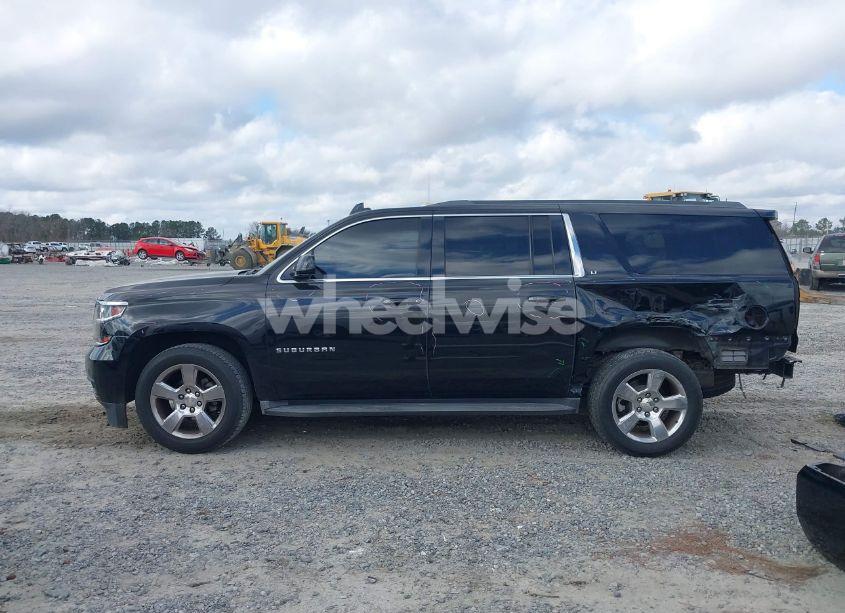 Photo 14 of 2016 Chevrolet Suburban LT (VIN 1GNSCHKC4GR444534)