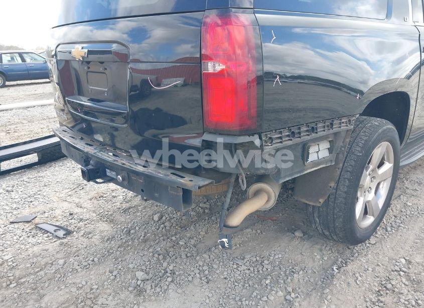 Photo 18 of 2016 Chevrolet Suburban LT (VIN 1GNSCHKC4GR444534)