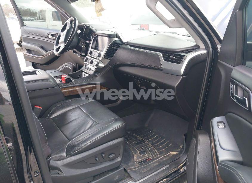 Photo 5 of 2016 Chevrolet Suburban LT (VIN 1GNSCHKC4GR444534)