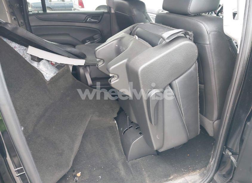 Photo 8 of 2016 Chevrolet Suburban LT (VIN 1GNSCHKC4GR444534)