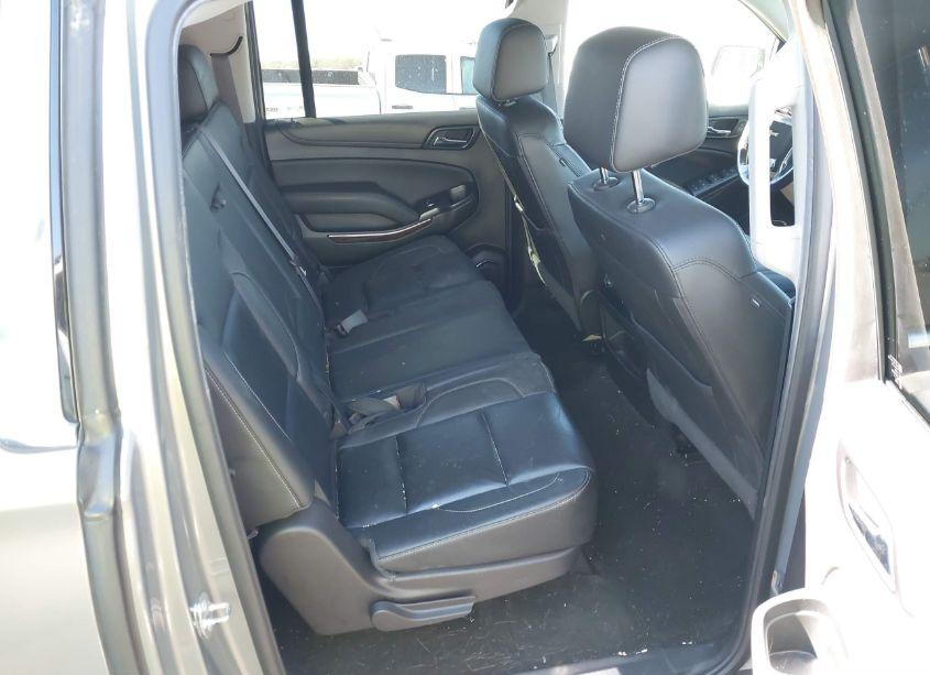 Photo 8 of 2017 Chevrolet Suburban LT (VIN 1GNSCHKC4HR240429)