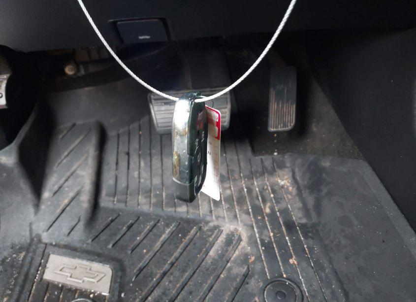 Photo 11 of 2017 Chevrolet Suburban LT (VIN 1GNSCHKC4HR373921)