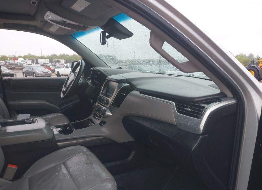 Photo 5 of 2017 Chevrolet Suburban LT (VIN 1GNSCHKC4HR373921)