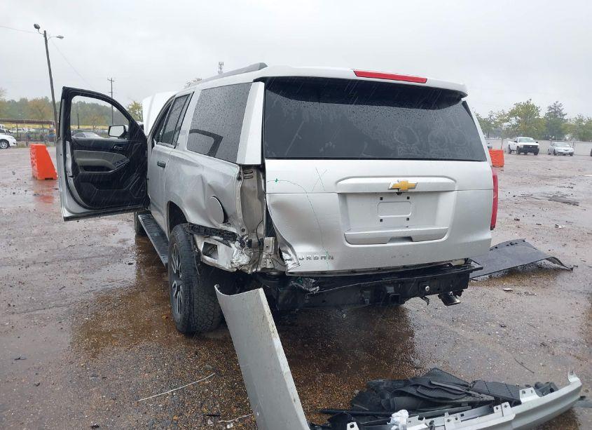 Photo 6 of 2017 Chevrolet Suburban LT (VIN 1GNSCHKC4HR373921)