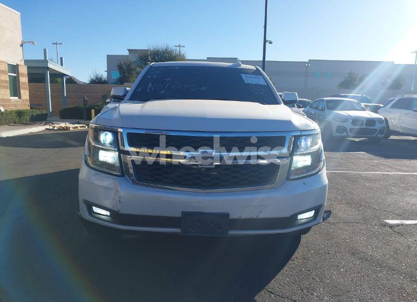 Photo 12 of 2016 Chevrolet Suburban LT (VIN 1GNSCHKC5GR212525)