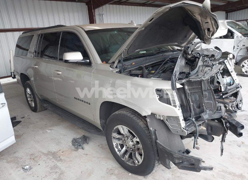 2016 Chevrolet Suburban LT (VIN 1GNSCHKC5GR257772) main photo