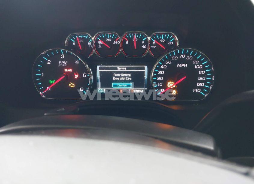 Photo 7 of 2016 Chevrolet Suburban LT (VIN 1GNSCHKC5GR257772)