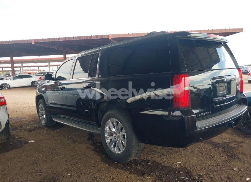 Photo 3 of 2016 Chevrolet Suburban LT (VIN 1GNSCHKC5GR281294)