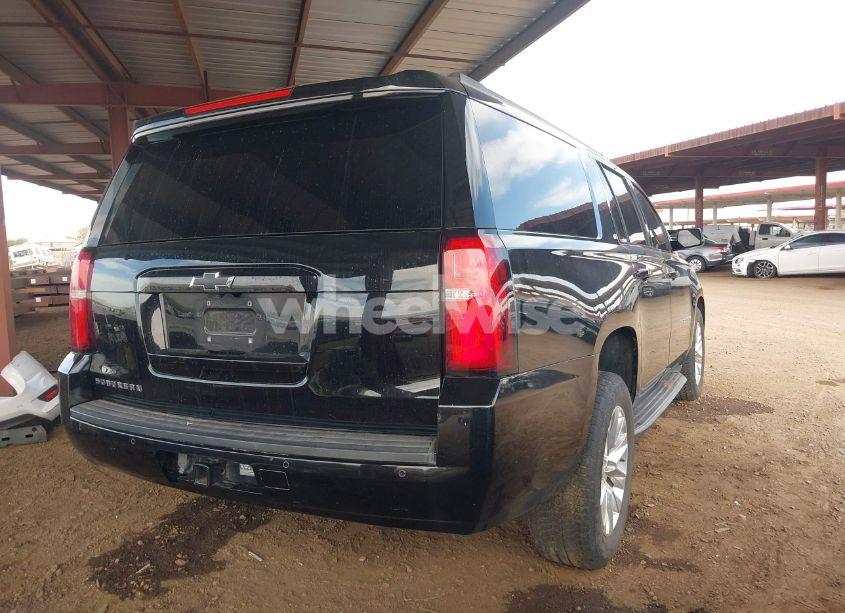 Photo 4 of 2016 Chevrolet Suburban LT (VIN 1GNSCHKC5GR281294)