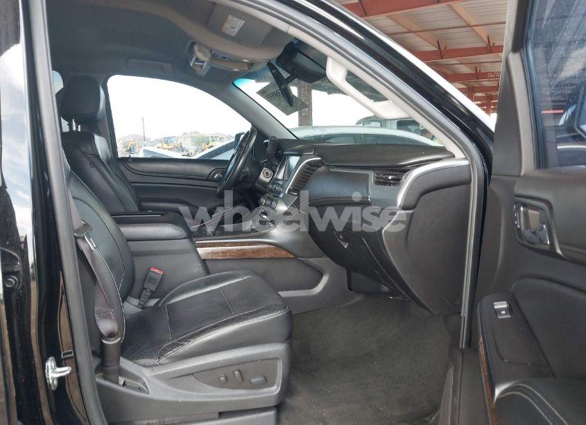 Photo 5 of 2016 Chevrolet Suburban LT (VIN 1GNSCHKC5GR281294)