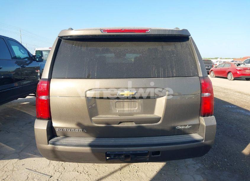 Photo 16 of 2016 Chevrolet Suburban LT (VIN 1GNSCHKC5GR293204)