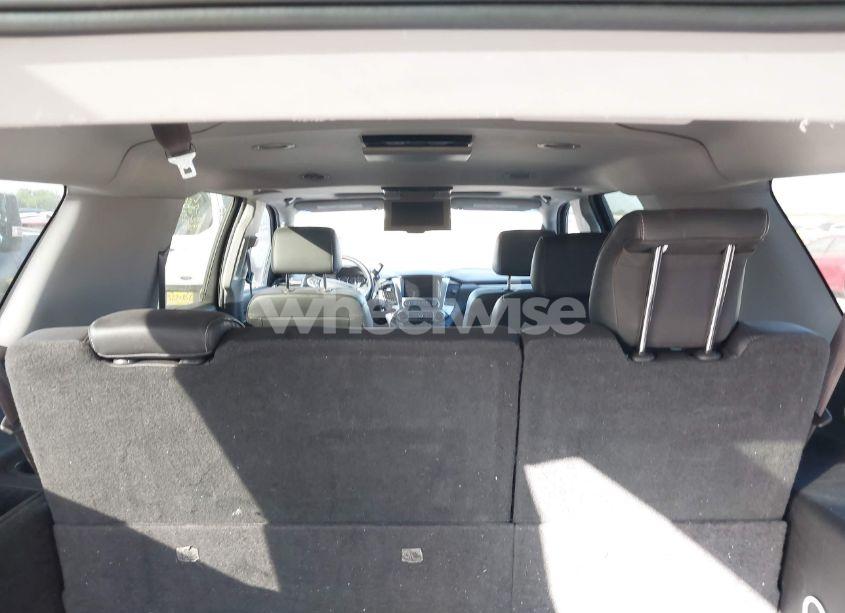 Photo 8 of 2016 Chevrolet Suburban LT (VIN 1GNSCHKC5GR293204)