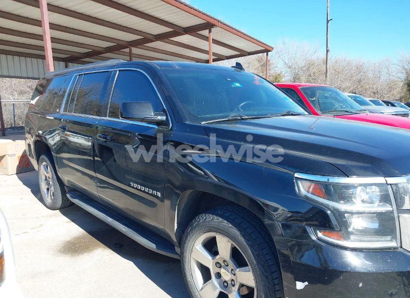 Photo 13 of 2016 Chevrolet Suburban LT (VIN 1GNSCHKC5GR483892)