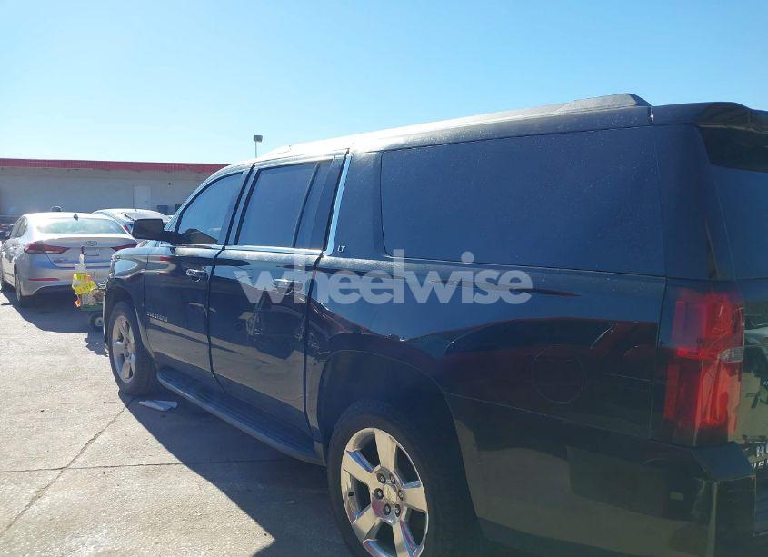 Photo 14 of 2016 Chevrolet Suburban LT (VIN 1GNSCHKC5GR483892)