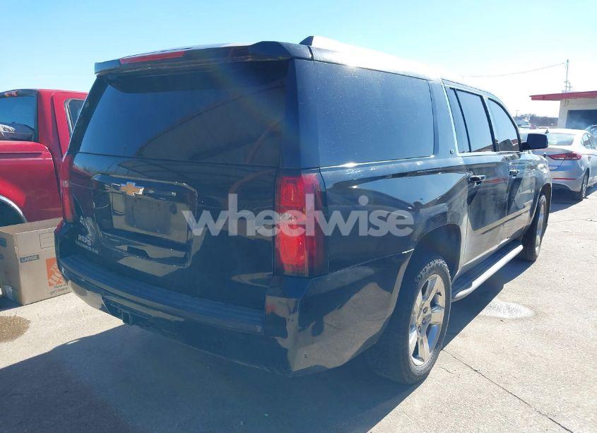 Photo 4 of 2016 Chevrolet Suburban LT (VIN 1GNSCHKC5GR483892)