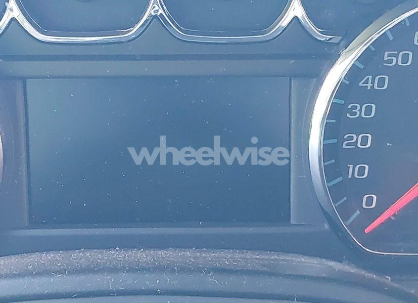 Photo 15 of 2017 Chevrolet Suburban LT (VIN 1GNSCHKC5HR151789)