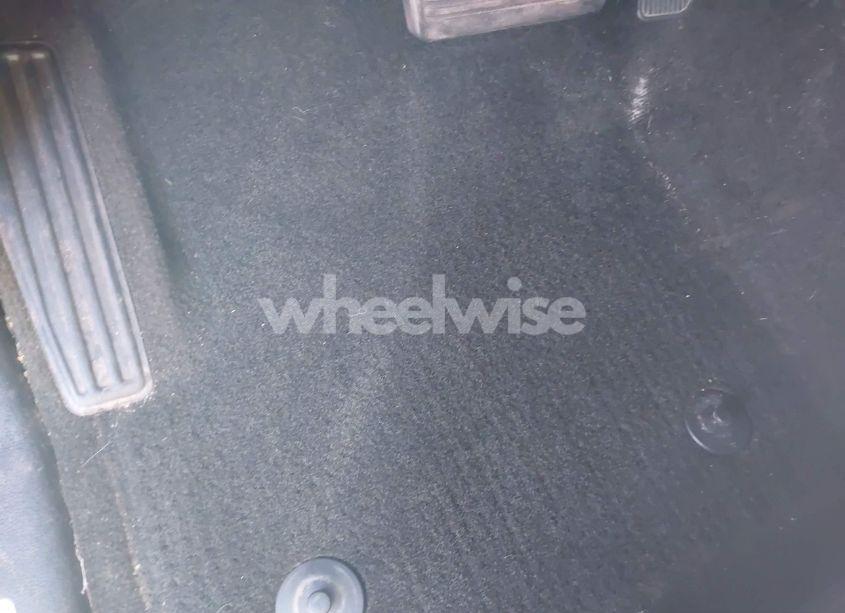 Photo 17 of 2017 Chevrolet Suburban LT (VIN 1GNSCHKC5HR151789)