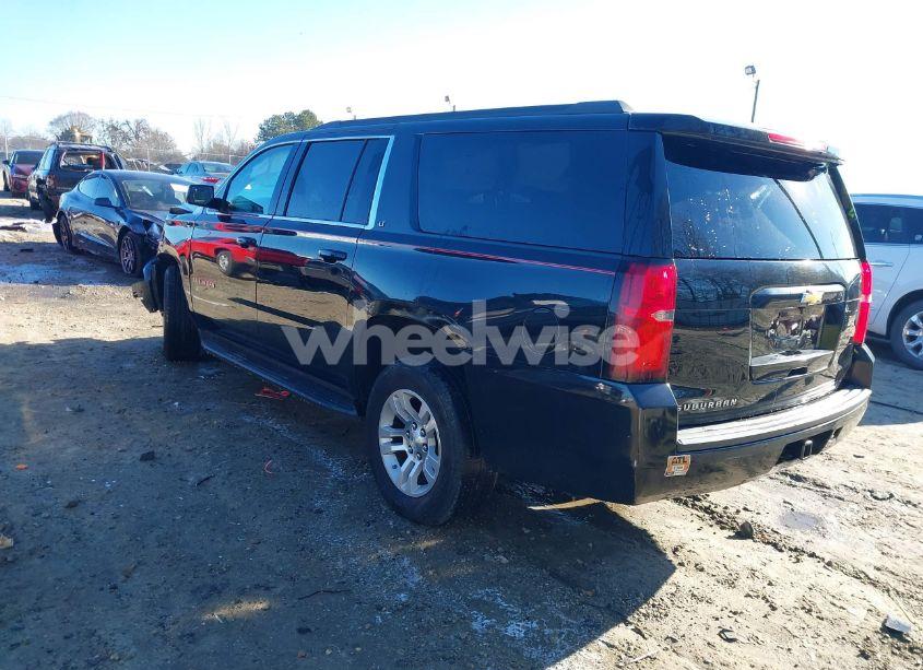 Photo 3 of 2017 Chevrolet Suburban LT (VIN 1GNSCHKC5HR151789)