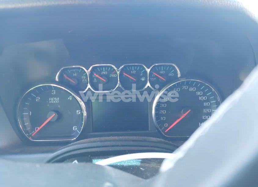 Photo 7 of 2017 Chevrolet Suburban LT (VIN 1GNSCHKC5HR151789)