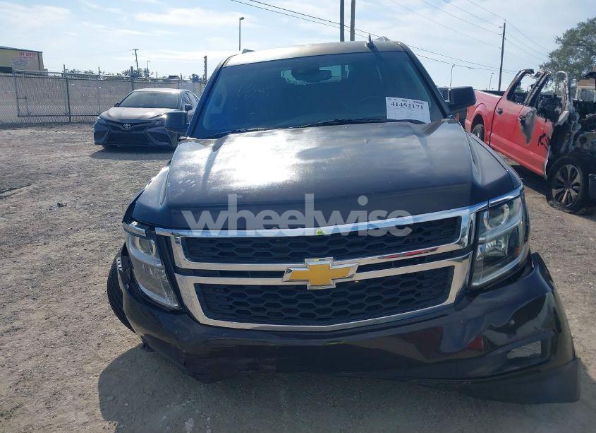 Photo 12 of 2018 Chevrolet Suburban LT (VIN 1GNSCHKC5JR169554)