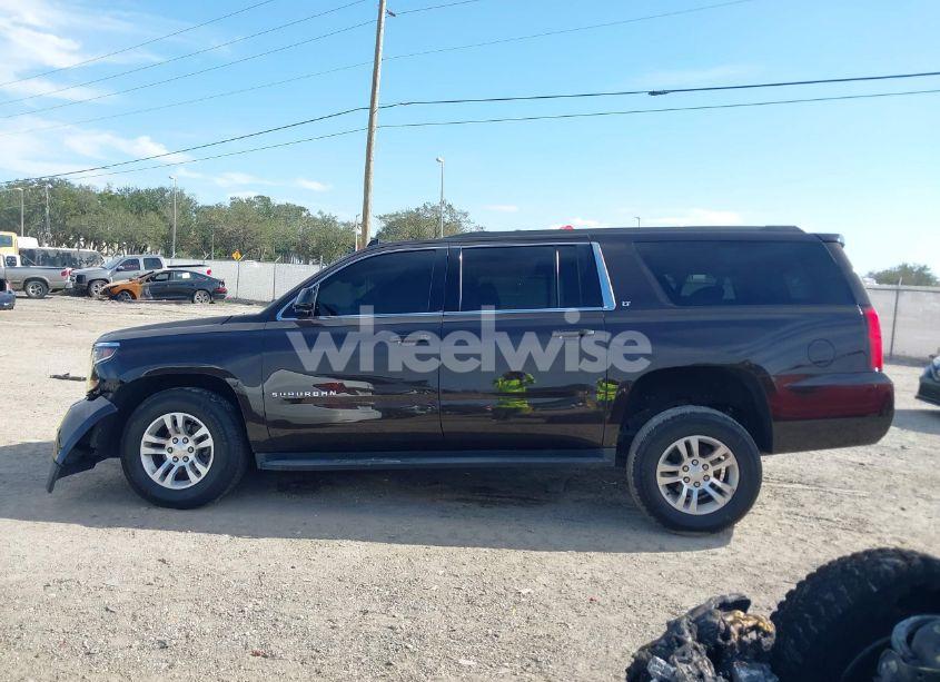 Photo 14 of 2018 Chevrolet Suburban LT (VIN 1GNSCHKC5JR169554)