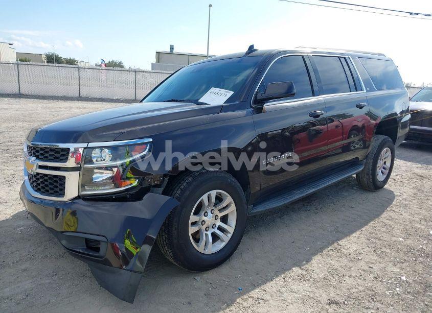 Photo 2 of 2018 Chevrolet Suburban LT (VIN 1GNSCHKC5JR169554)