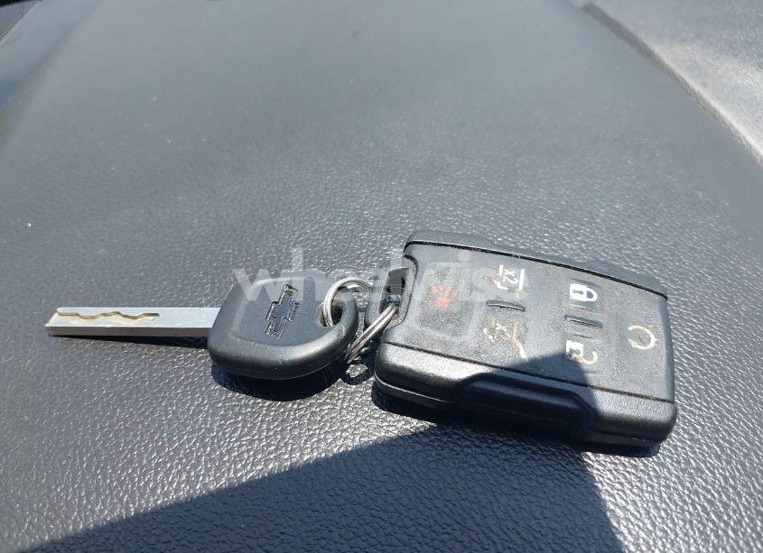 Photo 11 of 2019 Chevrolet Suburban LT (VIN 1GNSCHKC5KR192172)