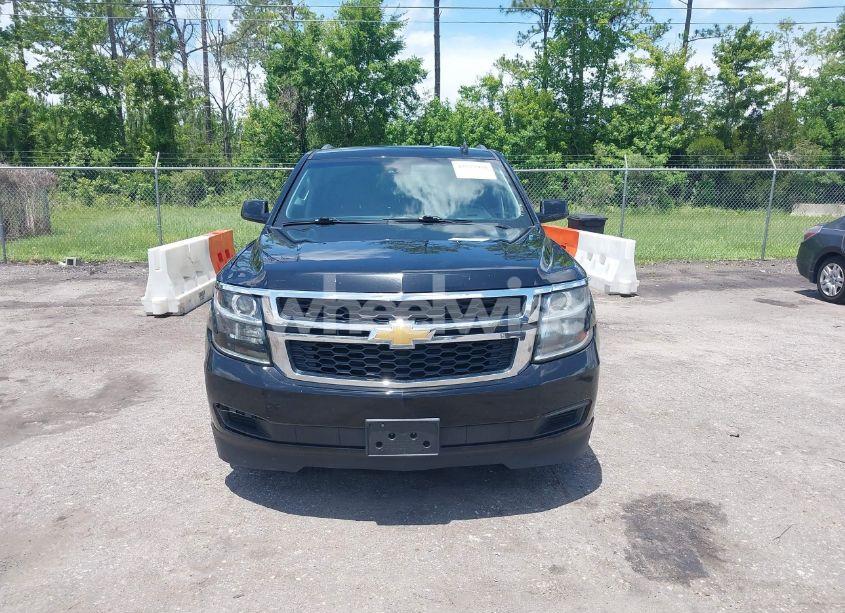 Photo 12 of 2019 Chevrolet Suburban LT (VIN 1GNSCHKC5KR192172)