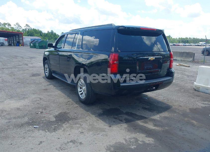 Photo 3 of 2019 Chevrolet Suburban LT (VIN 1GNSCHKC5KR192172)