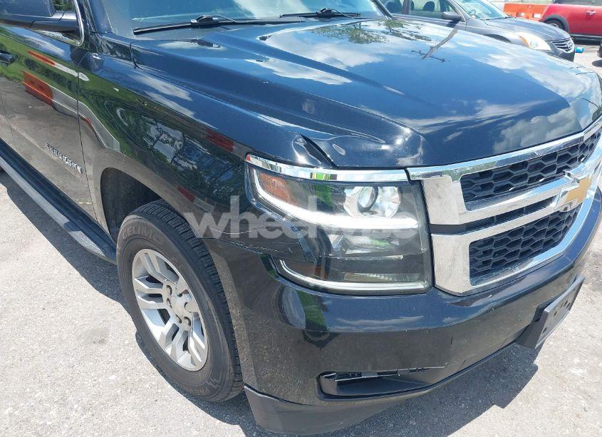 Photo 6 of 2019 Chevrolet Suburban LT (VIN 1GNSCHKC5KR192172)