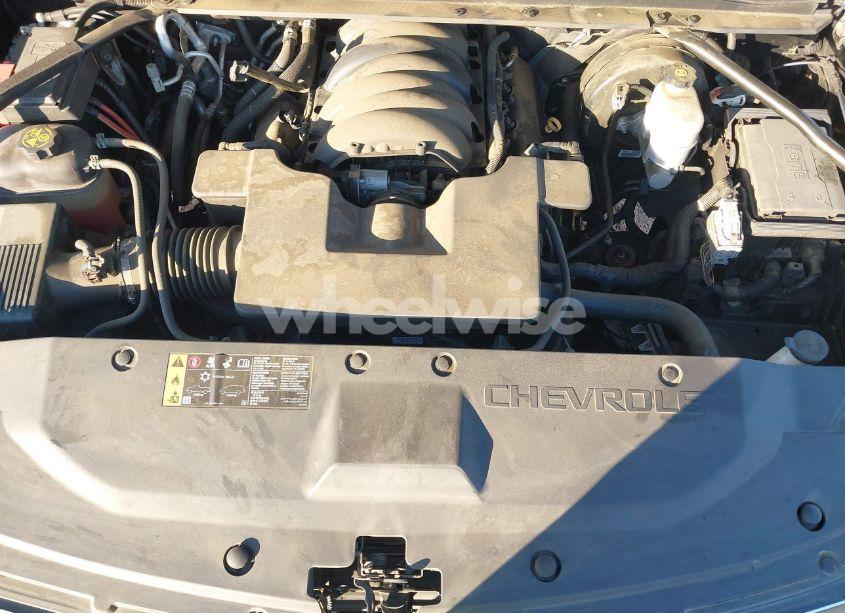 Photo 10 of 2020 Chevrolet Suburban 2WD LT (VIN 1GNSCHKC5LR238939)