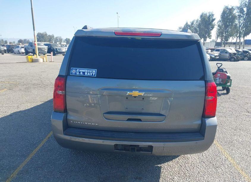 Photo 16 of 2020 Chevrolet Suburban 2WD LT (VIN 1GNSCHKC6LR160185)