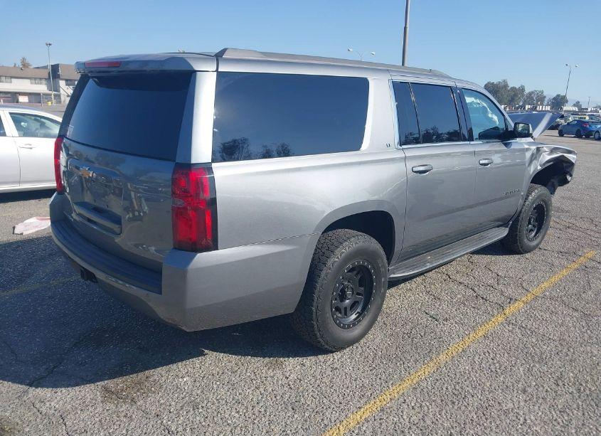 Photo 4 of 2020 Chevrolet Suburban 2WD LT (VIN 1GNSCHKC6LR160185)