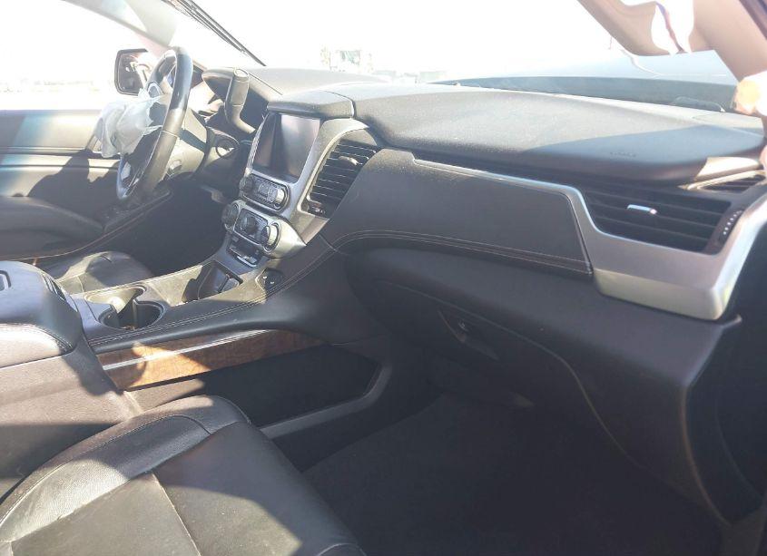 Photo 5 of 2020 Chevrolet Suburban 2WD LT (VIN 1GNSCHKC6LR160185)