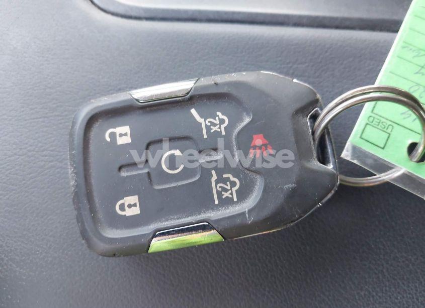 Photo 11 of 2020 Chevrolet Suburban 2WD LT (VIN 1GNSCHKC6LR212544)