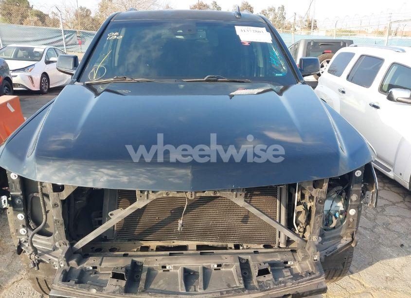 Photo 11 of 2017 Chevrolet Suburban LT (VIN 1GNSCHKC7HR193090)