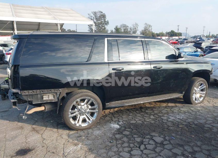 Photo 12 of 2017 Chevrolet Suburban LT (VIN 1GNSCHKC7HR193090)