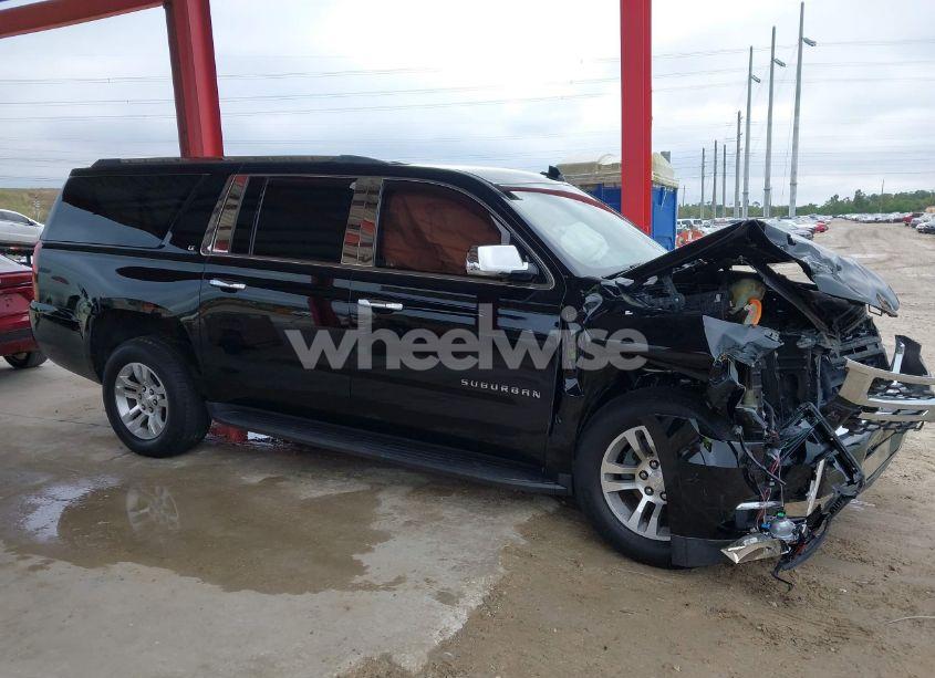 Photo 13 of 2017 Chevrolet Suburban LT (VIN 1GNSCHKC7HR325328)