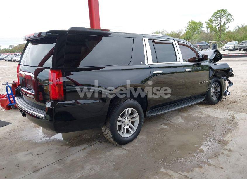 Photo 4 of 2017 Chevrolet Suburban LT (VIN 1GNSCHKC7HR325328)